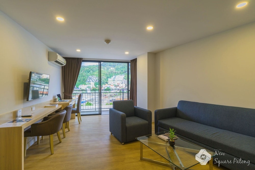 هتل نیو اسکوئر پاتونگ